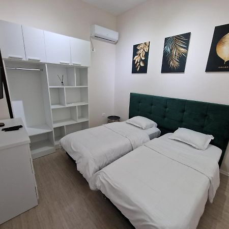 Hq Apartment In Center Tirana Zewnętrze zdjęcie