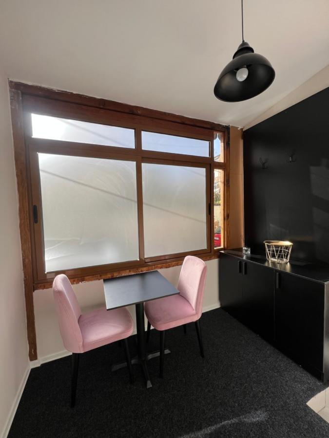 Hq Apartment In Center Tirana Zewnętrze zdjęcie
